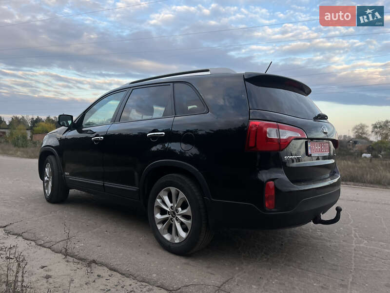 Внедорожник / Кроссовер Kia Sorento 2013 в Ахтырке