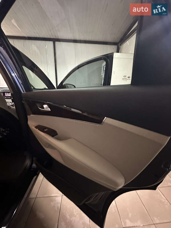 Внедорожник / Кроссовер Kia Sorento 2016 в Львове