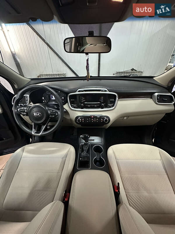 Внедорожник / Кроссовер Kia Sorento 2016 в Львове