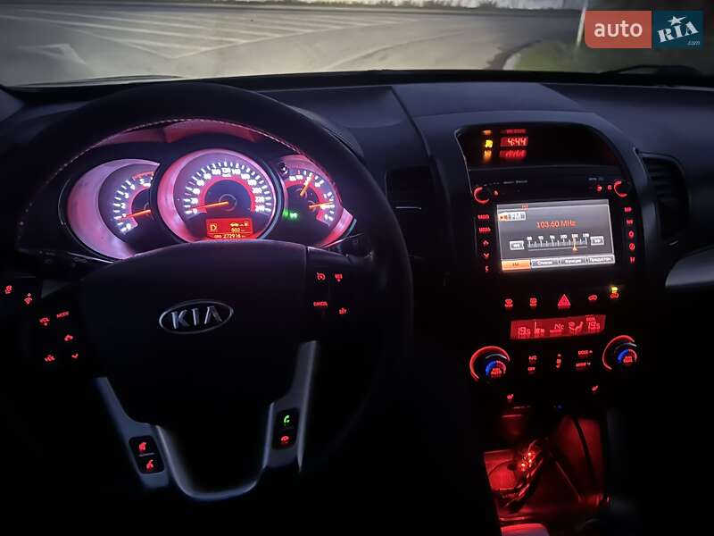 Внедорожник / Кроссовер Kia Sorento 2012 в Вознесенске фото 30 Внедорожник / Кроссовер Kia Sorento 2012 в Вознесенске