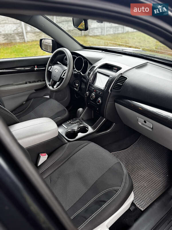Внедорожник / Кроссовер Kia Sorento 2012 в Киеве фото 12 Внедорожник / Кроссовер Kia Sorento 2012 в Киеве