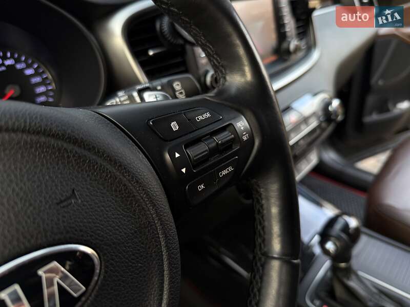 Внедорожник / Кроссовер Kia Sorento 2017 в Киеве