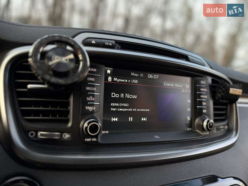 Внедорожник / Кроссовер Kia Sorento 2017 в Киеве