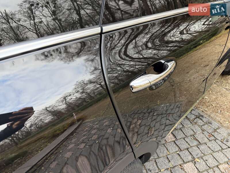 Внедорожник / Кроссовер Kia Sorento 2017 в Киеве