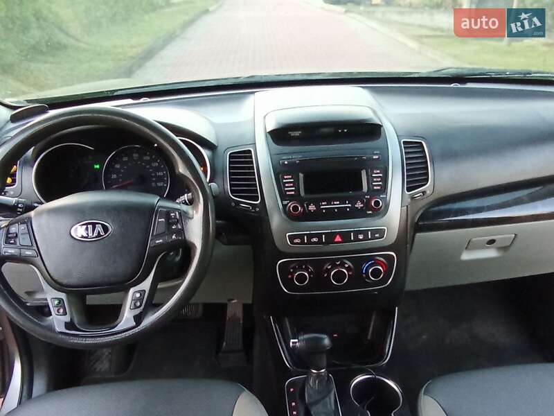 Позашляховик / Кросовер Kia Sorento 2014 в Чернівцях фото 15 Позашляховик / Кросовер Kia Sorento 2014 в Чернівцях