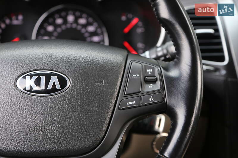 Внедорожник / Кроссовер Kia Sorento 2013 в Киеве