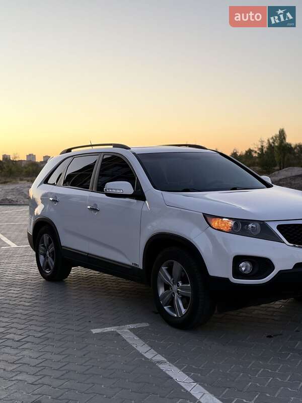 Внедорожник / Кроссовер Kia Sorento 2012 в Черкассах