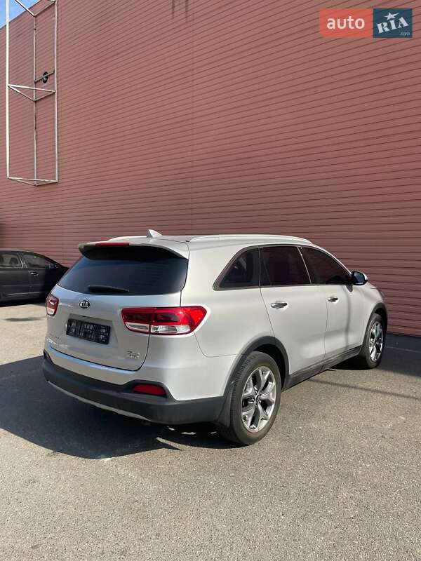 Внедорожник / Кроссовер Kia Sorento 2016 в Киеве