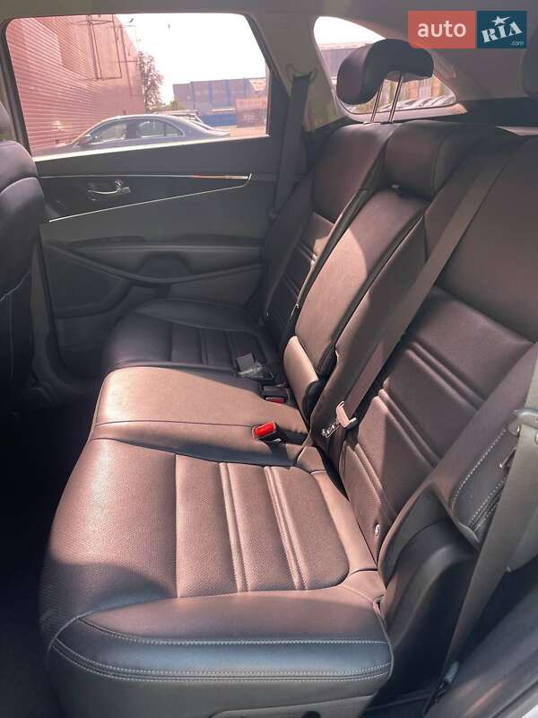 Внедорожник / Кроссовер Kia Sorento 2016 в Киеве