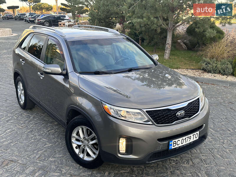 Внедорожник / Кроссовер Kia Sorento 2014 в Львове фото 7 Внедорожник / Кроссовер Kia Sorento 2014 в Львове