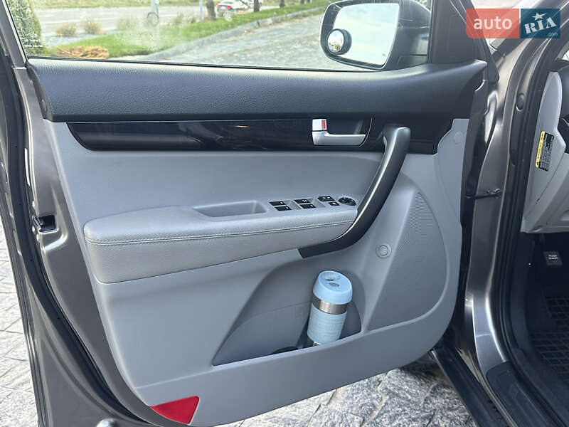 Внедорожник / Кроссовер Kia Sorento 2014 в Львове фото 22 Внедорожник / Кроссовер Kia Sorento 2014 в Львове