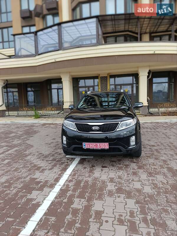 Позашляховик / Кросовер Kia Sorento 2014 в Києві