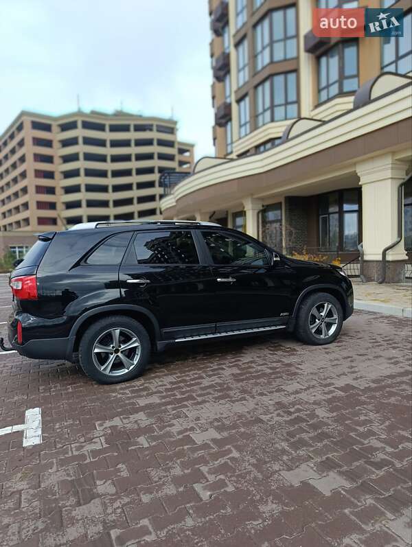 Позашляховик / Кросовер Kia Sorento 2014 в Києві