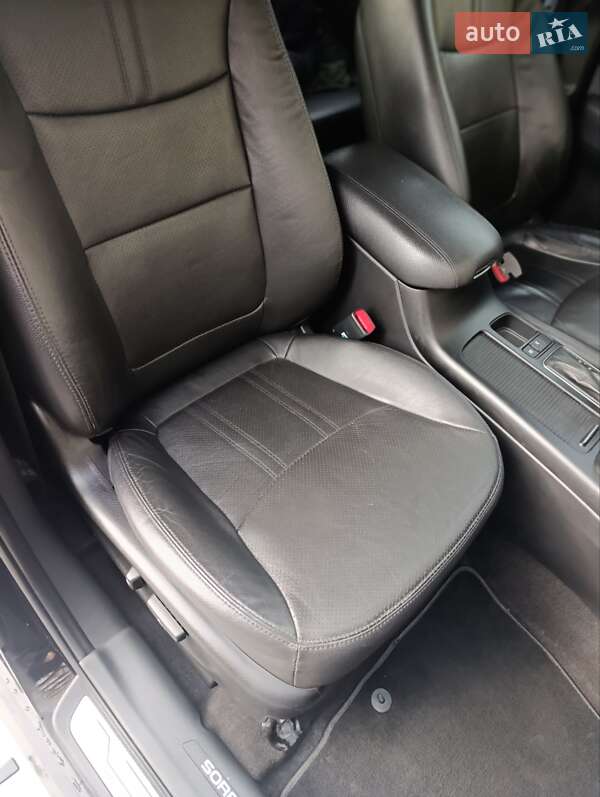 Позашляховик / Кросовер Kia Sorento 2014 в Києві
