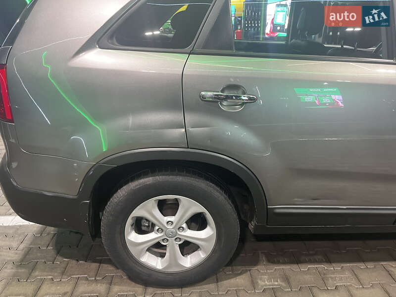Позашляховик / Кросовер Kia Sorento 2012 в Одесі