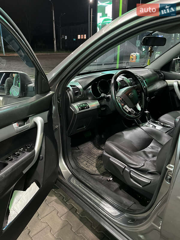 Позашляховик / Кросовер Kia Sorento 2012 в Одесі