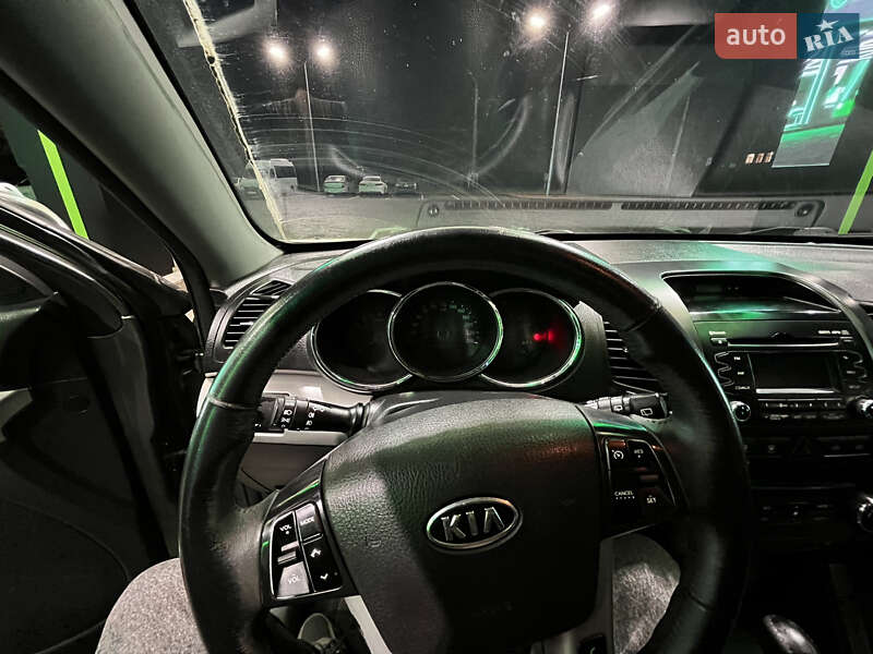 Позашляховик / Кросовер Kia Sorento 2012 в Одесі