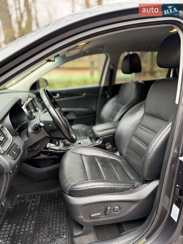 Позашляховик / Кросовер Kia Sorento 2015 в Луцьку