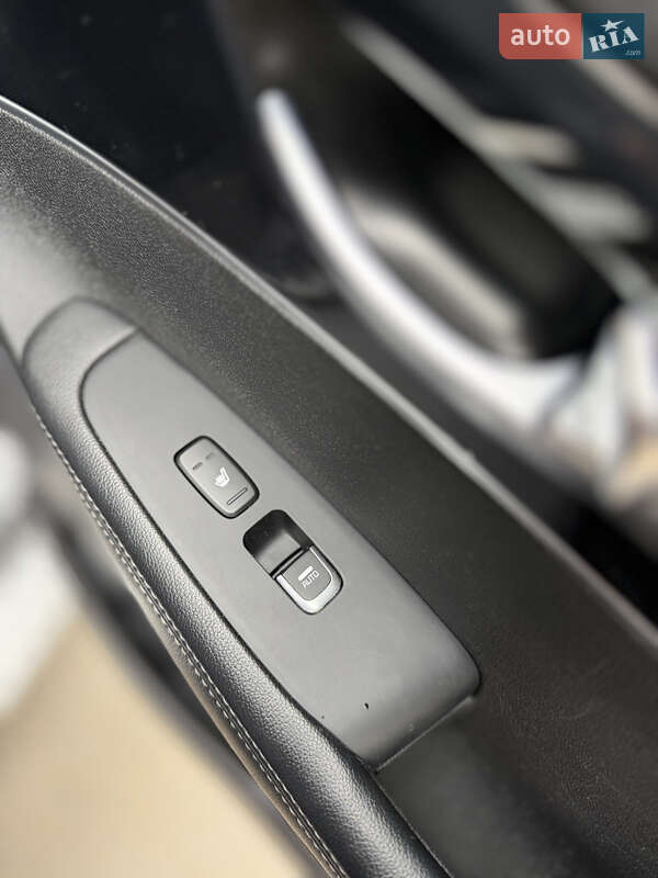 Позашляховик / Кросовер Kia Sorento 2015 в Луцьку