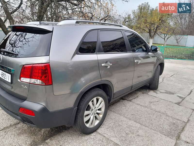 Позашляховик / Кросовер Kia Sorento 2012 в Полтаві