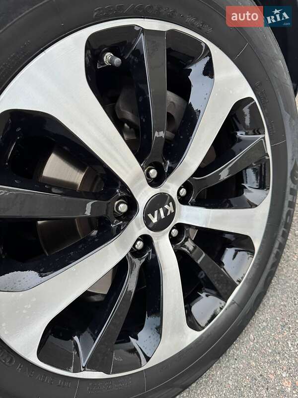 Позашляховик / Кросовер Kia Sorento 2016 в Києві