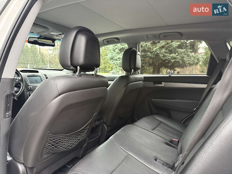 Внедорожник / Кроссовер Kia Sorento 2015 в Ровно