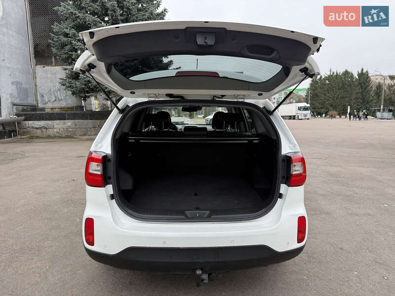 Внедорожник / Кроссовер Kia Sorento 2015 в Ровно
