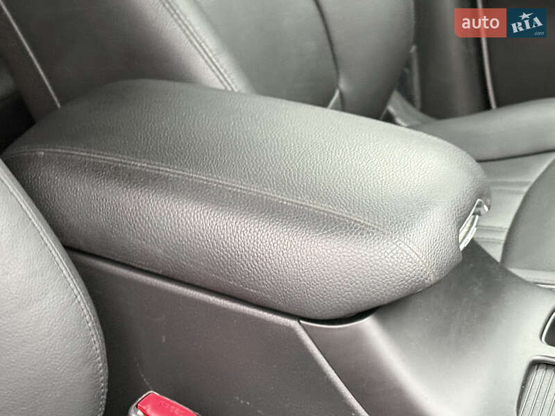 Внедорожник / Кроссовер Kia Sorento 2015 в Ровно