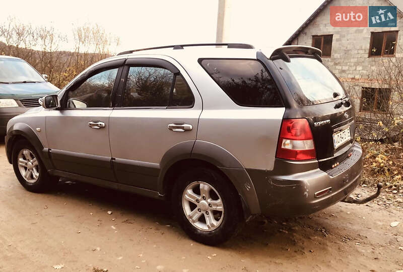 Позашляховик / Кросовер Kia Sorento 2006 в Тячеві