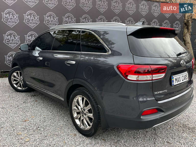 Позашляховик / Кросовер Kia Sorento 2016 в Києві