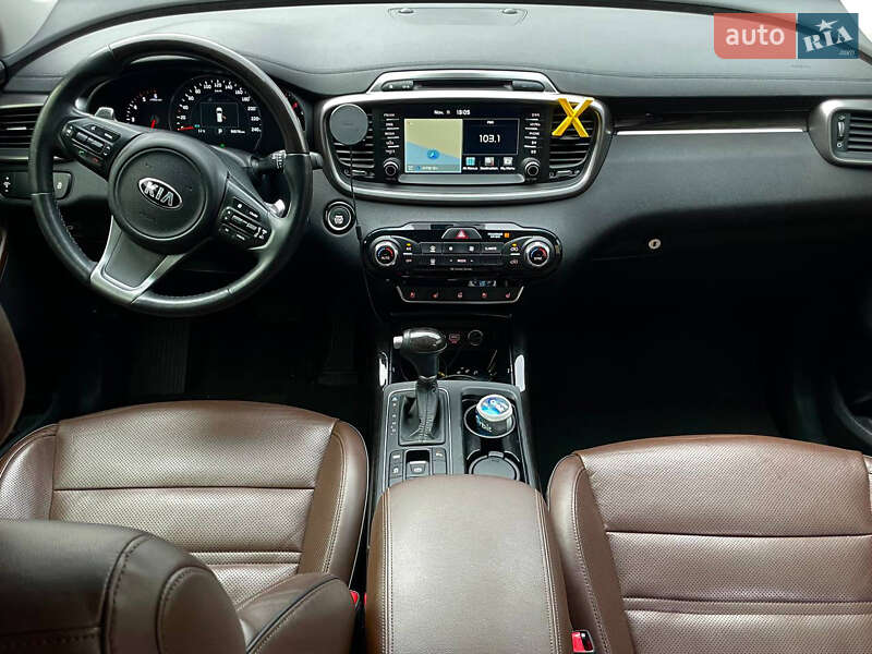 Позашляховик / Кросовер Kia Sorento 2016 в Києві