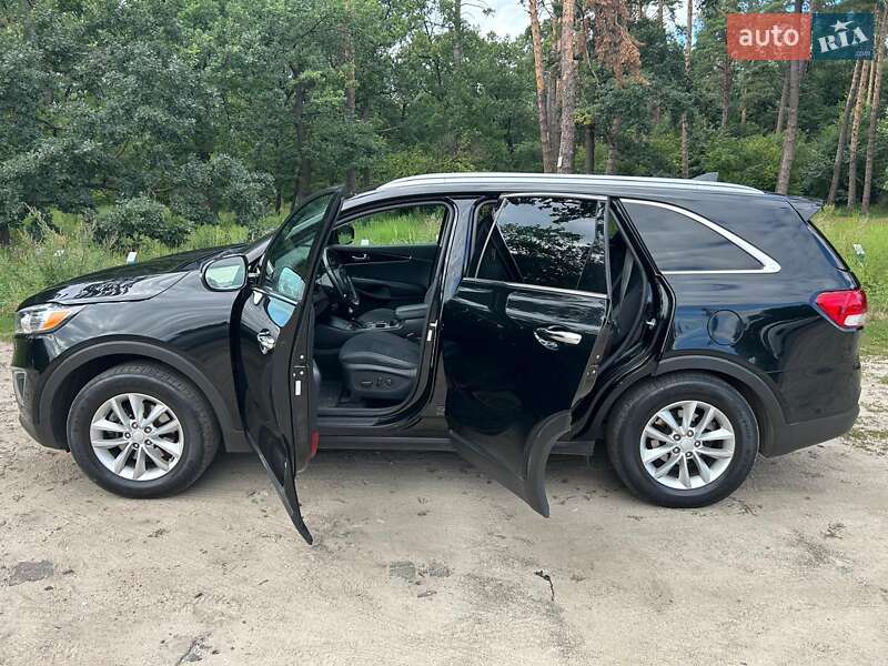 Внедорожник / Кроссовер Kia Sorento 2017 в Киеве