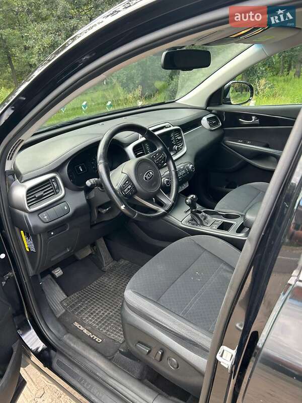 Внедорожник / Кроссовер Kia Sorento 2017 в Киеве