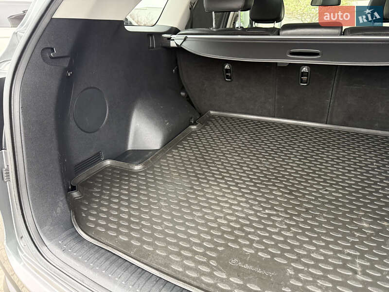 Позашляховик / Кросовер Kia Sorento 2015 в Стрию