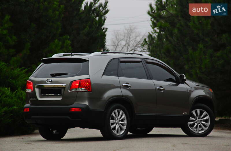 Позашляховик / Кросовер Kia Sorento 2012 в Дніпрі
