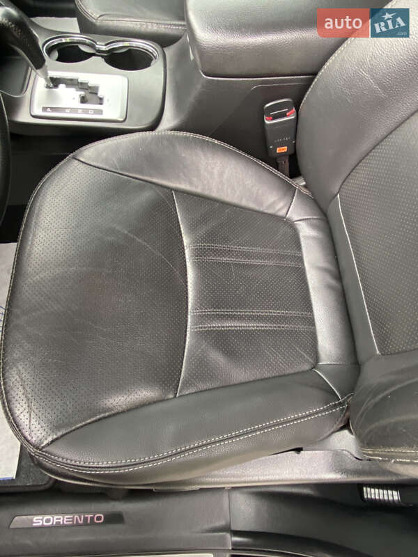 Внедорожник / Кроссовер Kia Sorento 2012 в Дрогобыче фото 28 Внедорожник / Кроссовер Kia Sorento 2012 в Дрогобыче