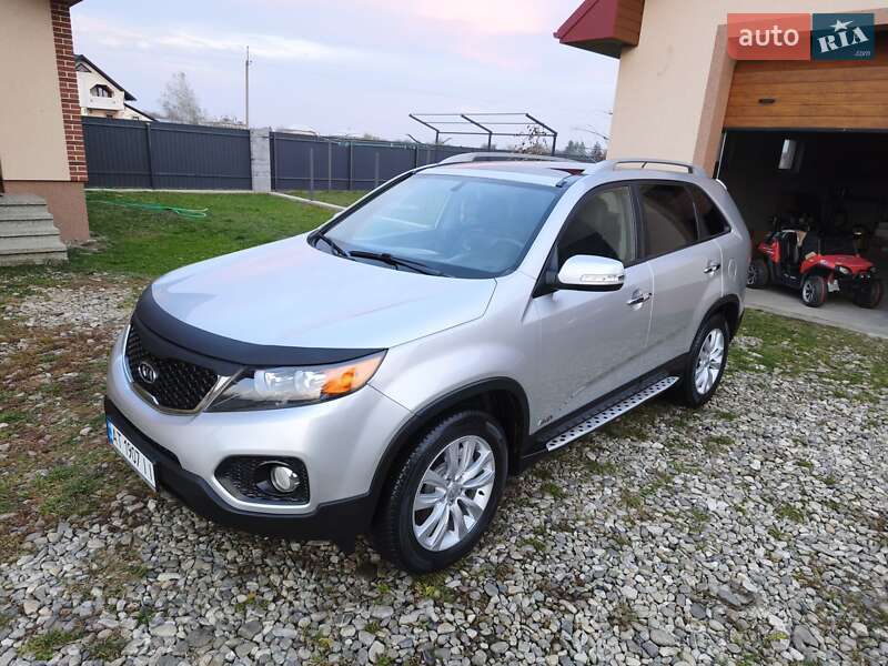 Позашляховик / Кросовер Kia Sorento 2010 в Коломиї