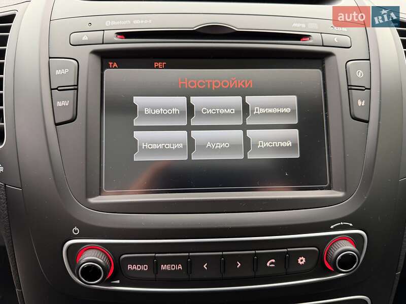 Позашляховик / Кросовер Kia Sorento 2014 в Луцьку