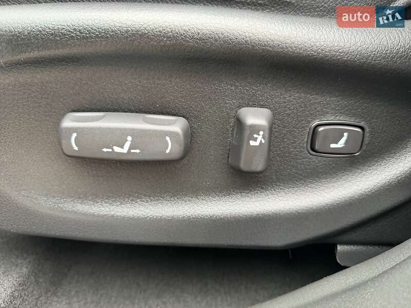 Позашляховик / Кросовер Kia Sorento 2014 в Луцьку