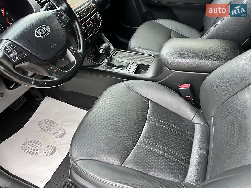 Внедорожник / Кроссовер Kia Sorento 2014 в Радивилове