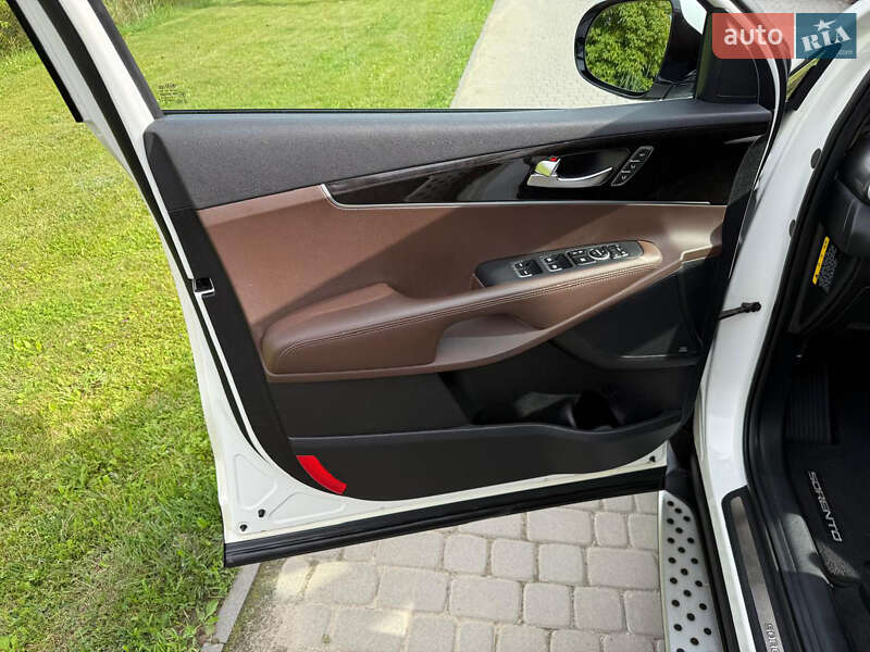 Внедорожник / Кроссовер Kia Sorento 2015 в Львове