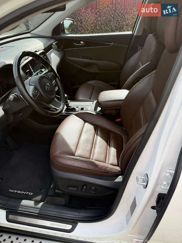 Внедорожник / Кроссовер Kia Sorento 2015 в Львове