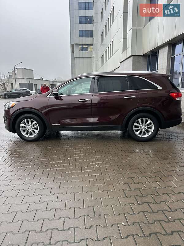 Позашляховик / Кросовер Kia Sorento 2017 в Києві фото 10 Позашляховик / Кросовер Kia Sorento 2017 в Києві