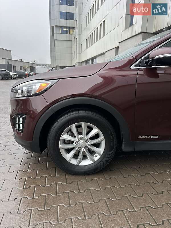 Позашляховик / Кросовер Kia Sorento 2017 в Києві фото 13 Позашляховик / Кросовер Kia Sorento 2017 в Києві