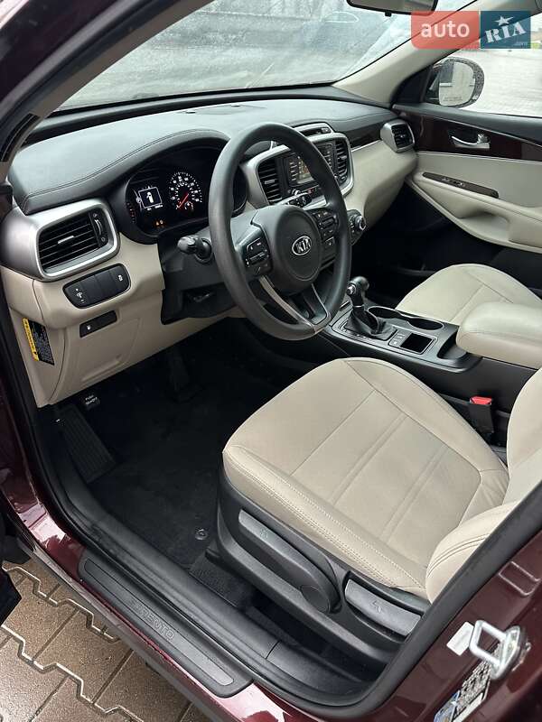 Позашляховик / Кросовер Kia Sorento 2017 в Києві фото 21 Позашляховик / Кросовер Kia Sorento 2017 в Києві