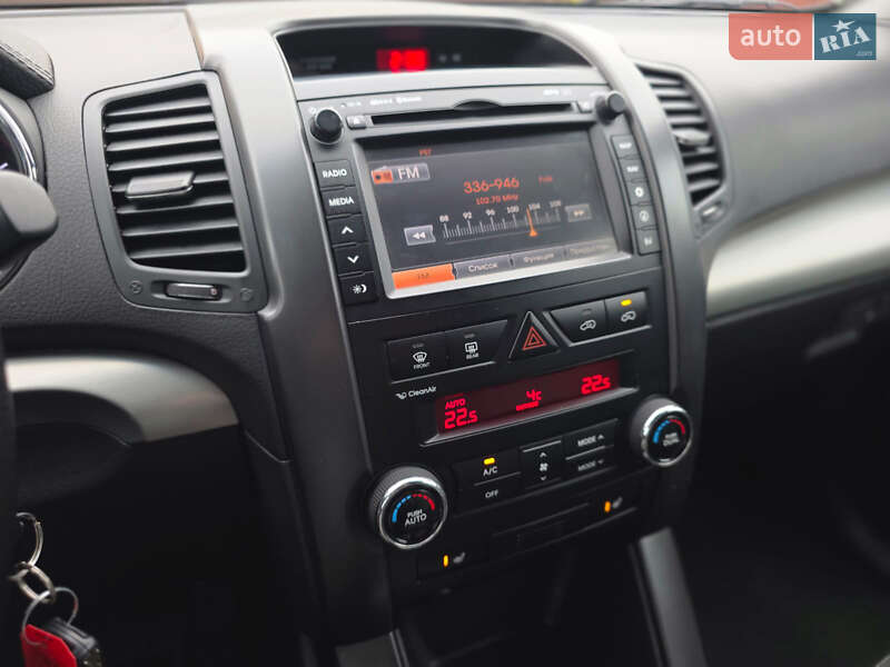 Позашляховик / Кросовер Kia Sorento 2012 в Самборі