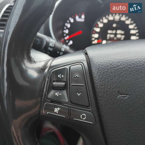 Позашляховик / Кросовер Kia Sorento 2013 в Черкасах фото 11 Позашляховик / Кросовер Kia Sorento 2013 в Черкасах