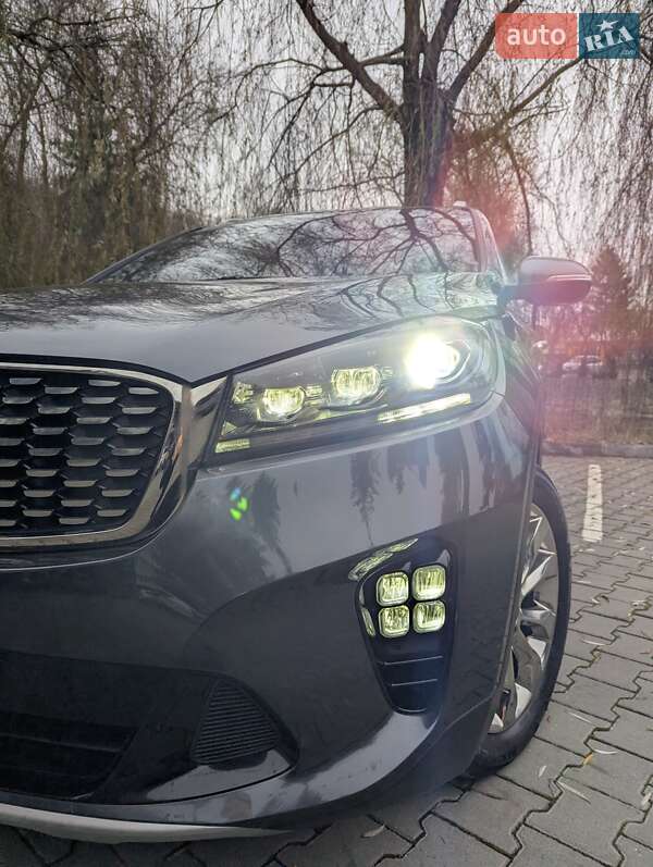 Внедорожник / Кроссовер Kia Sorento 2017 в Тернополе