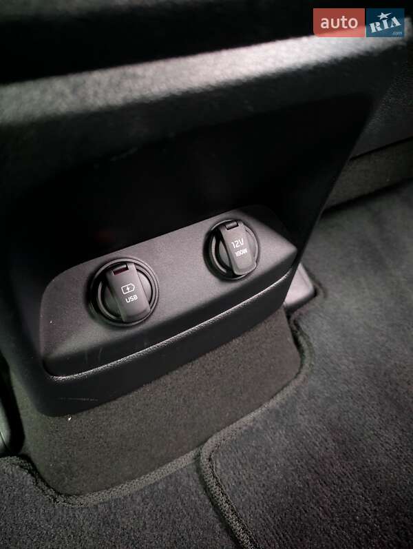 Внедорожник / Кроссовер Kia Sorento 2017 в Тернополе