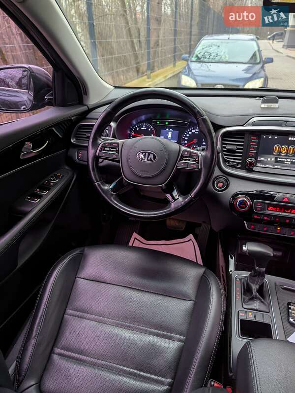 Внедорожник / Кроссовер Kia Sorento 2017 в Тернополе